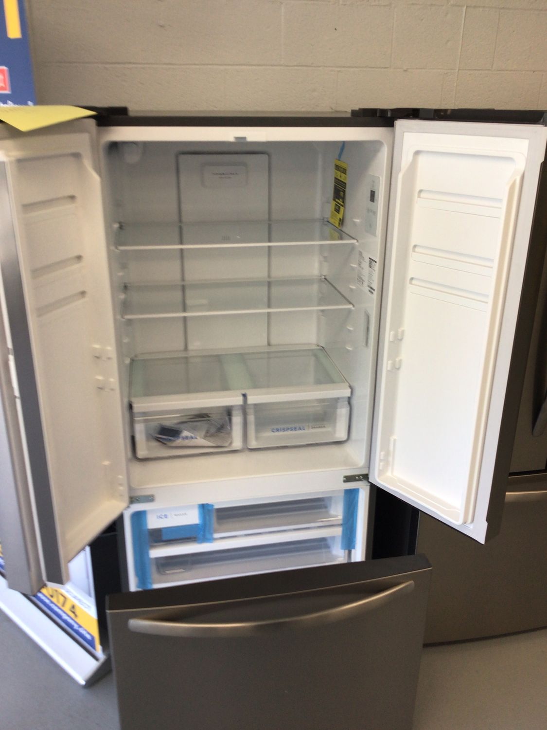 FRFG1723AV-2 Frigidaire 17.6 cu.ft. Counter Depth French Door Stainless Steel Energy Star H.67.9 W.32 D.25.2