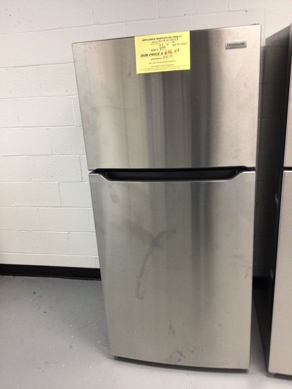 FFTR2045VS Frigidaire 32 in. 20 cu.ft. Top Freezer Refrigerator, Garage Ready Stainless Steel H.66.375 in. W.30 in. D.32 in.