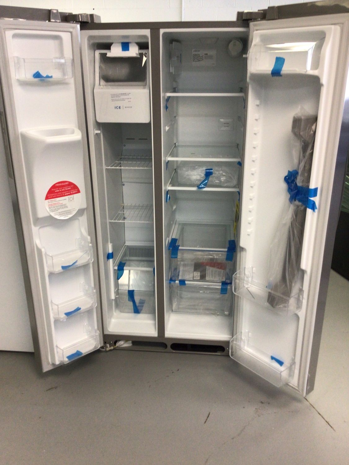 FRSS2323AS Frigidaire 22.3 cu.ft. Side by Side with Ice Maker Stainless Steel Energy Star H.68 W.33 D.32.5