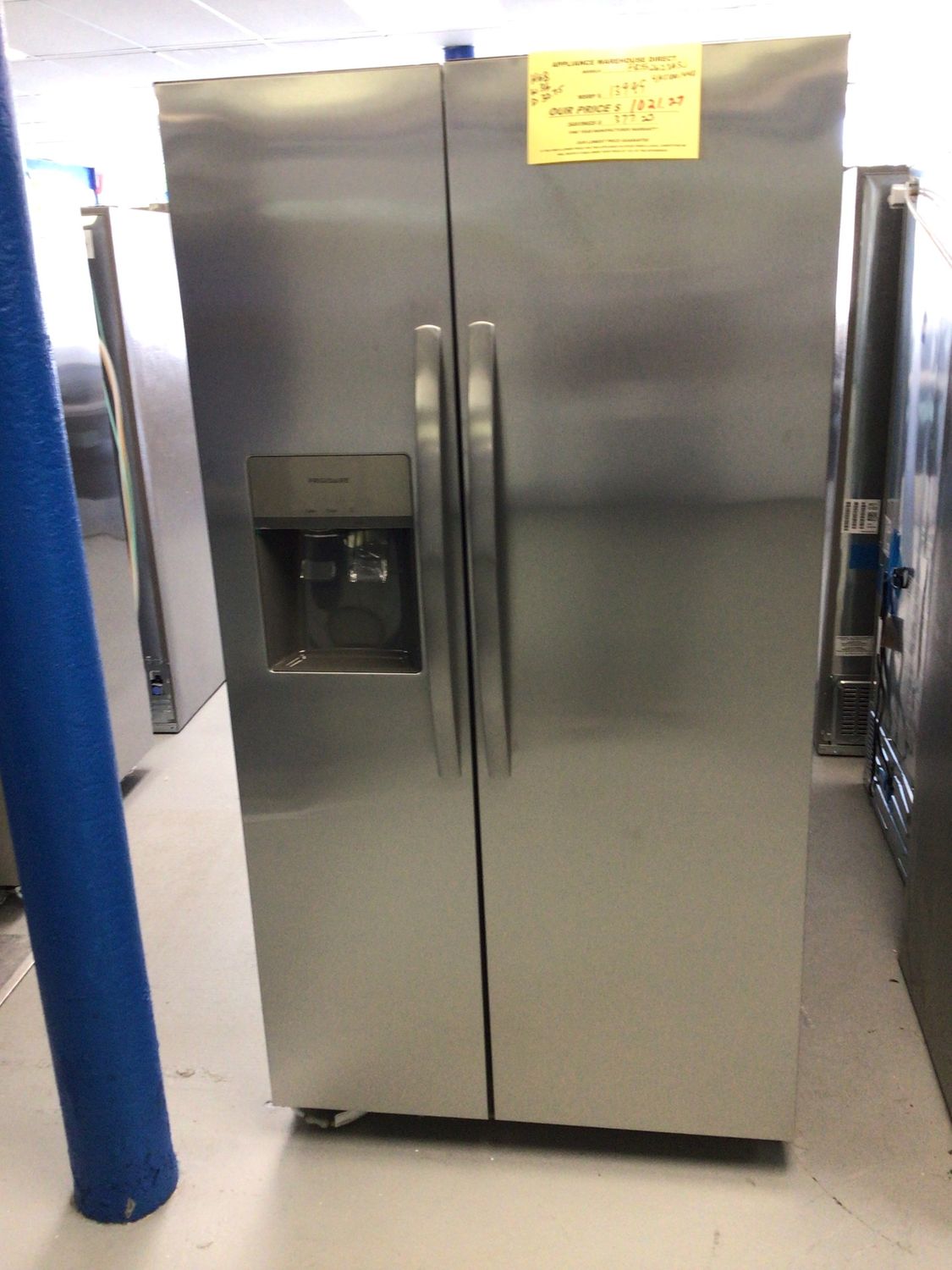 FRSS2623AS-4 Frigidaire 25.6 cu.ft. Side by Side with Ice Maker Stainless Steel Energy Star H.68 W.36 D.32.75