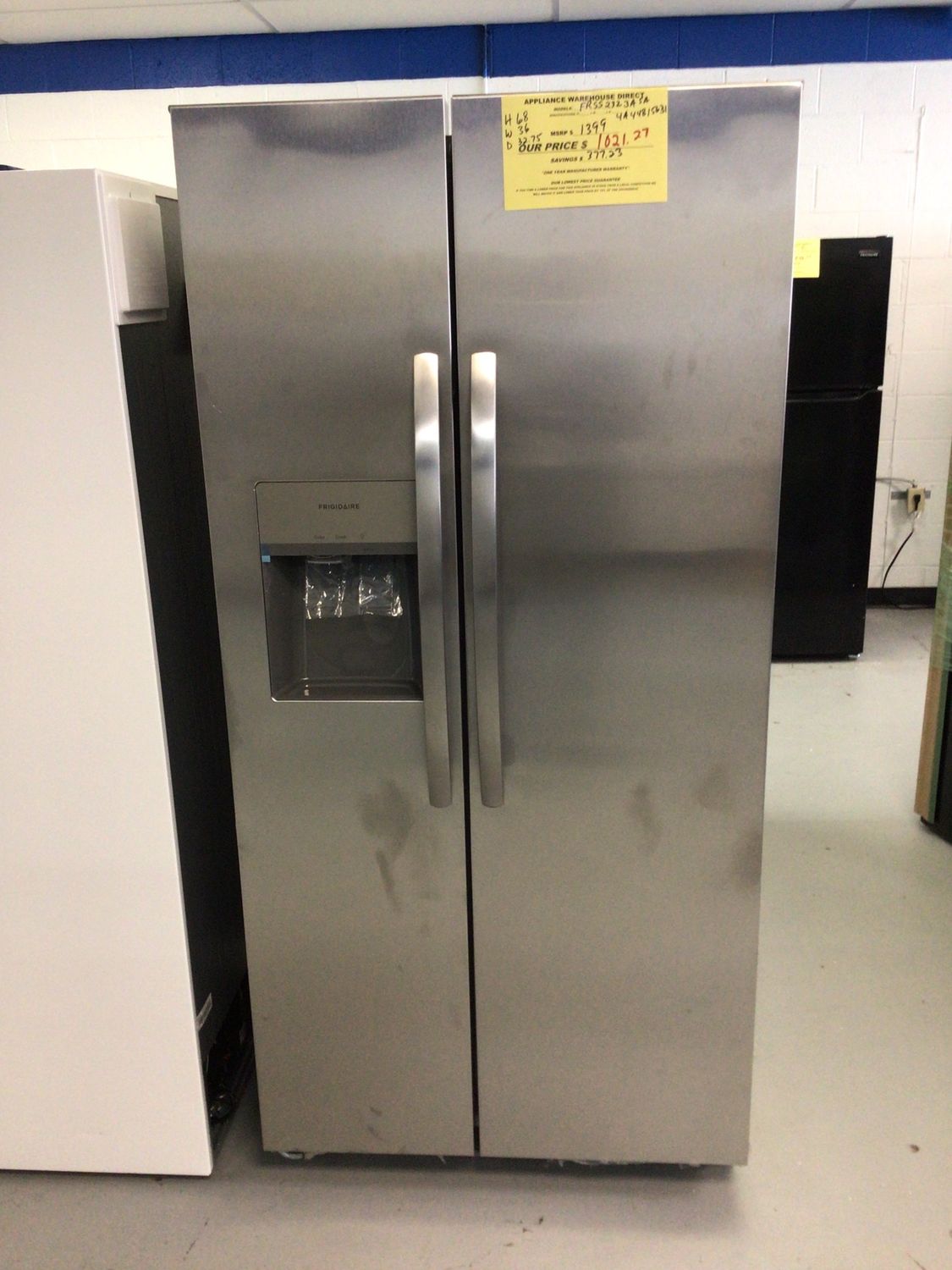 FRSS2323AS Frigidaire 22.3 cu.ft. Side by Side with Ice Maker Stainless Steel Energy Star H.68 W.33 D.32.5