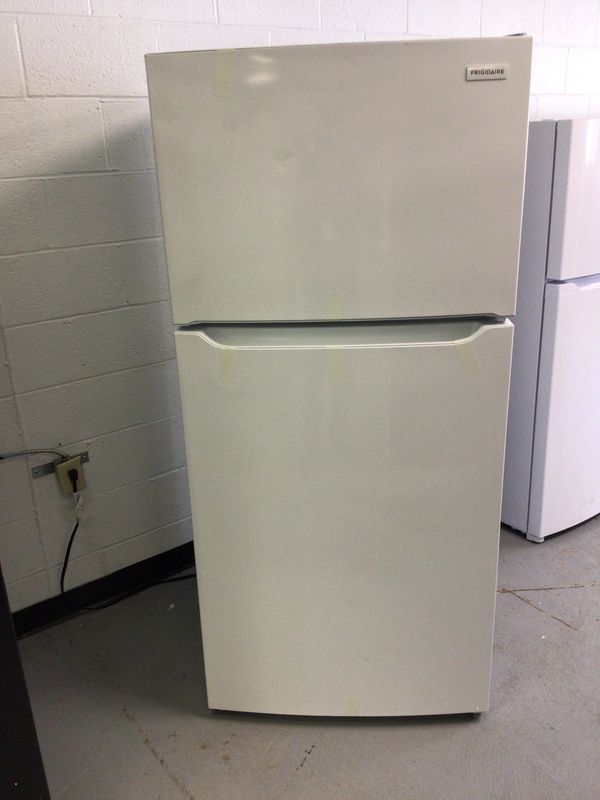 FFTR1835VW Frigidaire 30 in. 18.3 cu.ft. Top Freezer Refrigerator, Garage Ready White H.66.375 in. W.30 in. D.30.375 in.