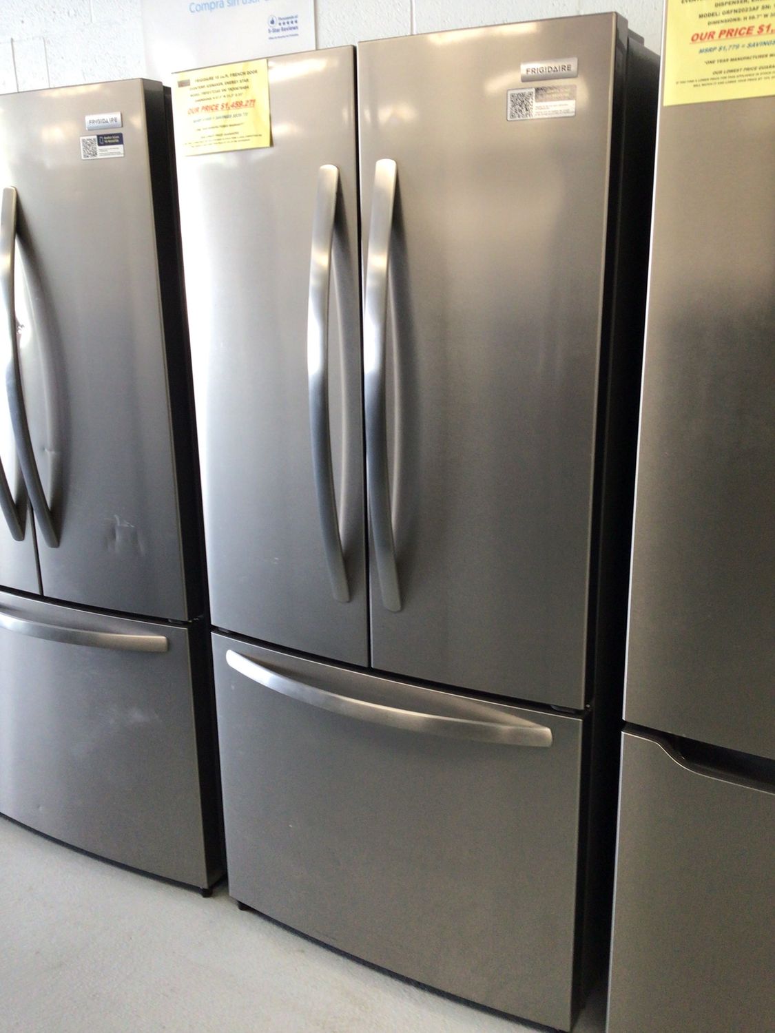 FRFG1723AV FRIGIDAIRE REFRIGERATOR, 18 cu.ft., 3-DOOR FRENCH DOOR, FINGERPRINT RESISTANT STAINLESS STEEL H 67.9&quot; W 31.3&quot; D 31&quot;
