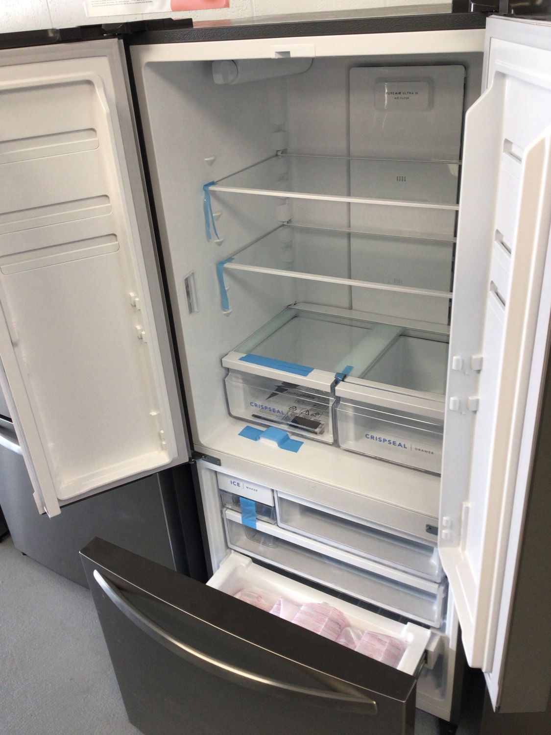 FRFG1723AV FRIGIDAIRE REFRIGERATOR, 18 cu.ft., 3-DOOR FRENCH DOOR, FINGERPRINT RESISTANT STAINLESS STEEL H 67.9&quot; W 31.3&quot; D 31&quot;