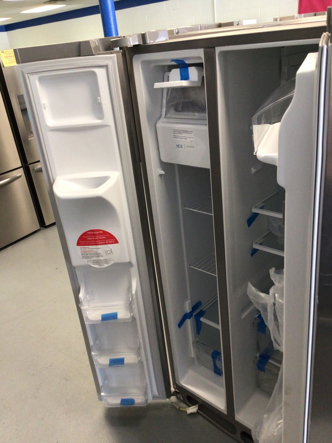 FRSS2323AS FRIGIDAIRE REFRIGERATOR, 22 cu.ft., SIDE-BY-SIDE, STAINLESS STEEL H 69.875&quot; W 33.125&quot; D 35&quot;