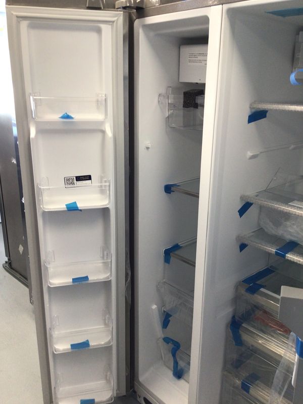 GRSN2620AF FRIGIDAIRE GALLERY REFRIGERATOR, 26 cu.ft., SIDE-BY-SIDE, EVENTEMP, INTERNAL WATER DISPENSER, HIGH CAPACITY FREEZER ICE MAKER, SPACEWISE ORGANIZATION, DELI DRAWER, SMUDGEPROOF STAINLESS STE