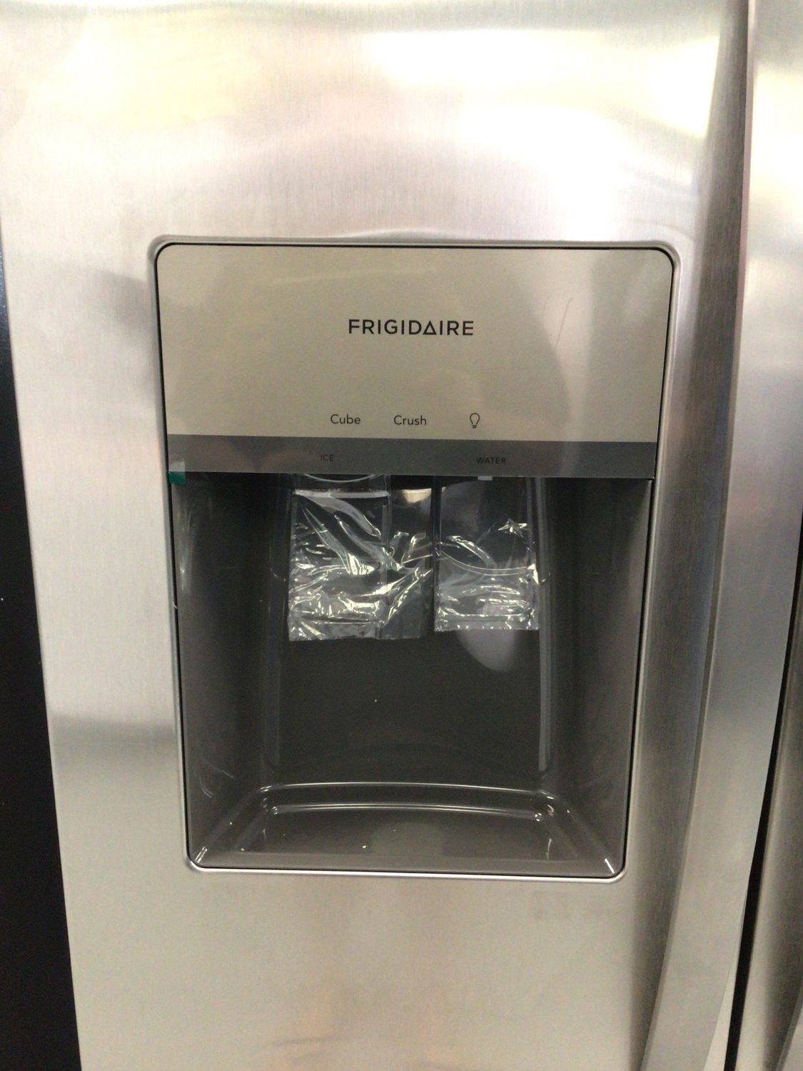 FRSS2623AS-1 FRIGIDAIRE REFRIGERATOR, 26 cu.ft., SIDE-BY-SIDE, STAINLESS STEEL H 69.875&quot; W 36&quot; D 35&quot;