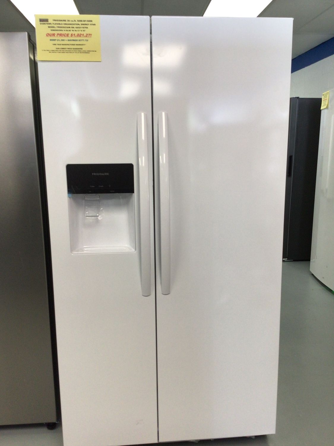 FRSS2623AW FRIGIDAIRE REFRIGERATOR, 26cu.ft., SIDE-BY-SIDE, WHITE H 69.875&quot; W 36&quot; D 35&quot;