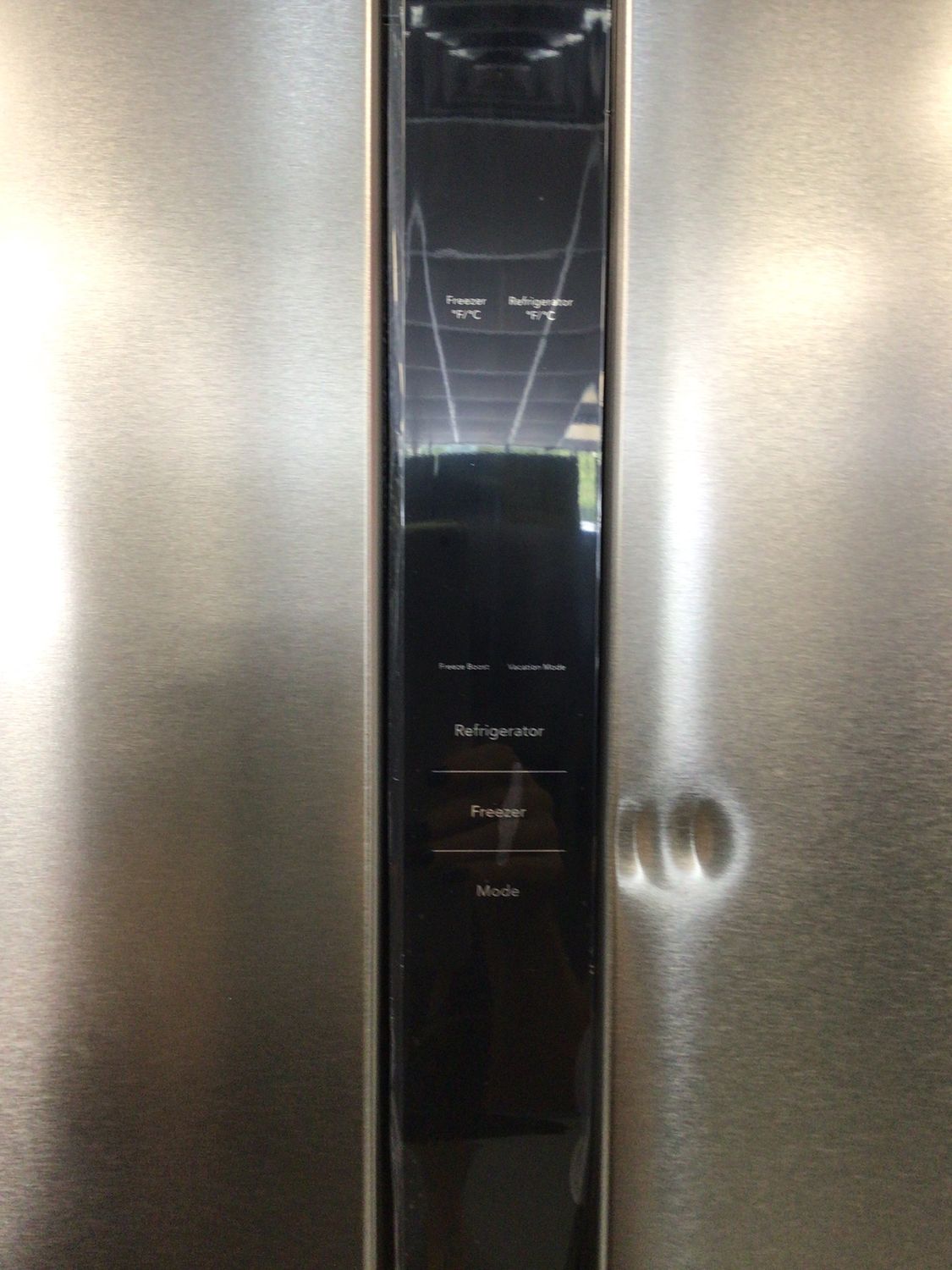 FRSG2115AV FRIGIDAIRE REFRIGERATOR, 21 cu.ft., SIDE-BY-SIDE, GARAGE READY, SMUDGE-RESISTANT STAINLESS STEEL, H 69.7&quot; W 35.8&quot; D 28.69&quot;