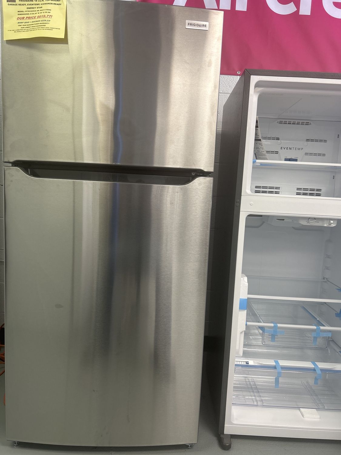 FFTR1835VS FRIGIDAIRE REFRIGERATOR, 18 cu.ft., TOP-MOUNT, GARAGE READY, FINGERPRINT RESISTANT STAINLESS STEEL H 66.375&quot; W 30&quot; D 30.375&quot;