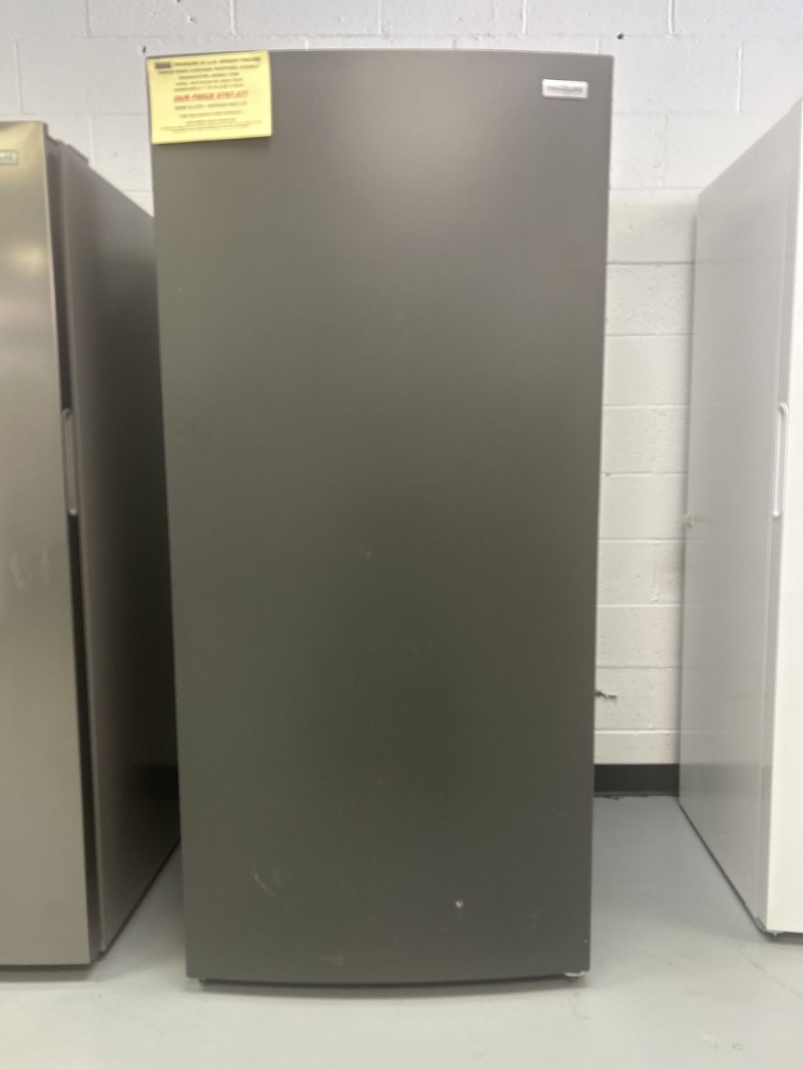 FRUF2020AN FRIGIDAIRE UPRIGHT FREEZER 20 cu.ft., GARAGE READY, CARBON, H 71.75&quot; W 32.875&quot; D 28.25&quot;