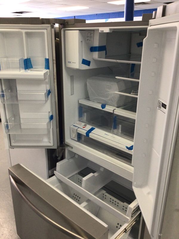 FRFS2823AS FRIGIDAIRE REFRIGERATOR, 28 cu.ft., 3-DOOR FRENCH DOOR, SMUDGEPROOF STAINLESS STEEL H 70&quot; W36&quot; D 35.7&quot;