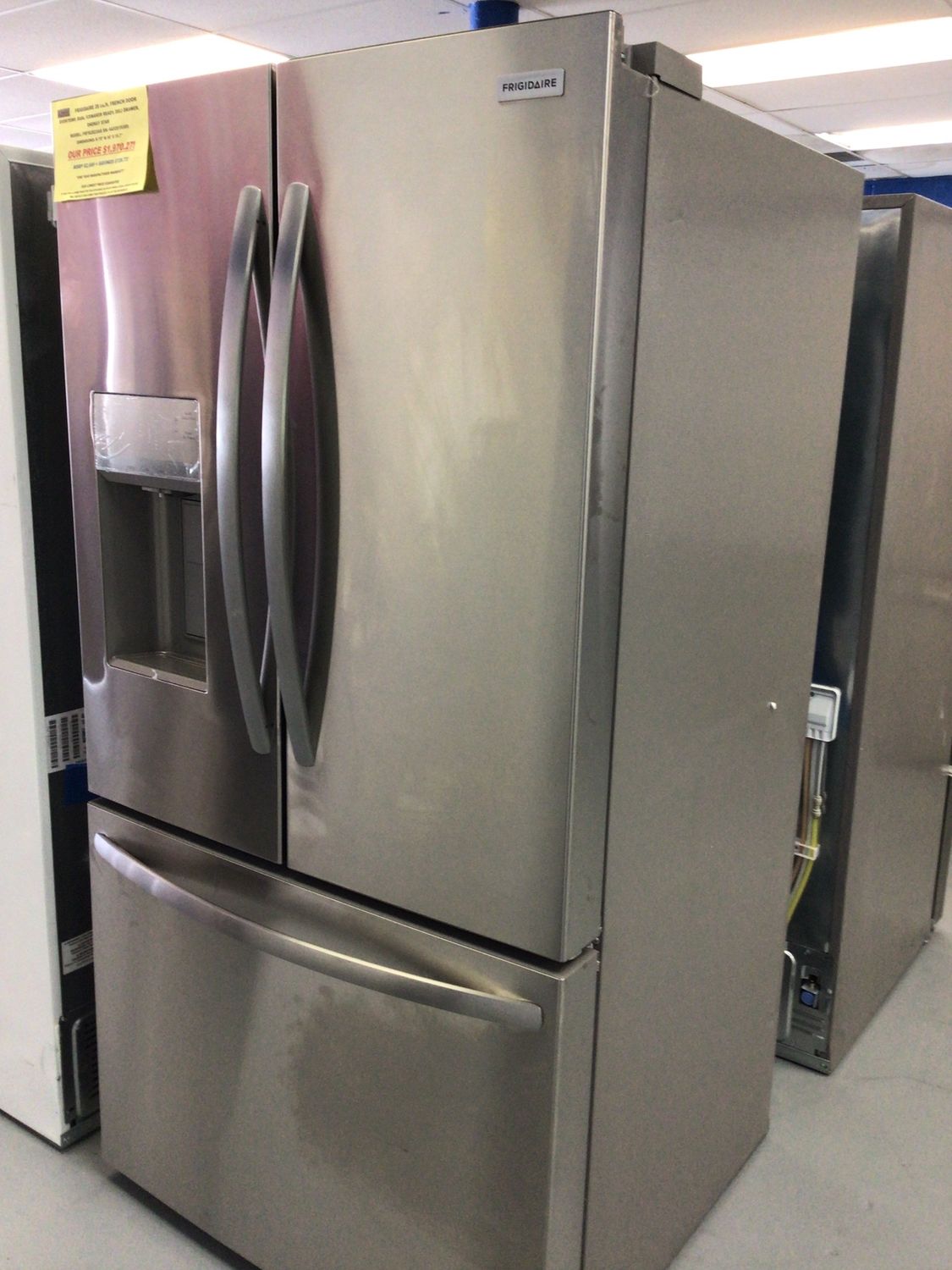 FRFS2823AS FRIGIDAIRE REFRIGERATOR, 28 cu.ft., 3-DOOR FRENCH DOOR, SMUDGEPROOF STAINLESS STEEL H 70&quot; W36&quot; D 35.7&quot;