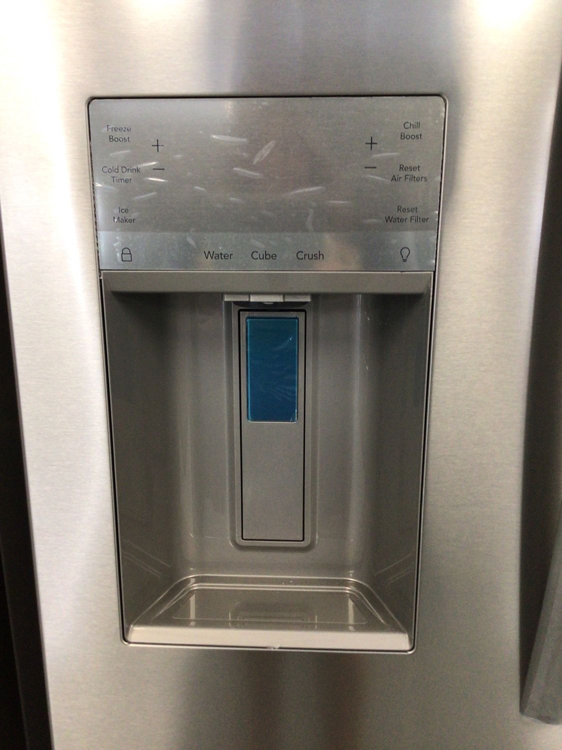GRFS2853AF-3 FRIGIDAIRE GALLERY REFRIGERATOR, 28 cu.ft., 3-DOOR FRENCH DOOR, SMUDGEPROOF STAINLESS STEEL, H 70&quot; W 36&quot; D 35.7&quot;
