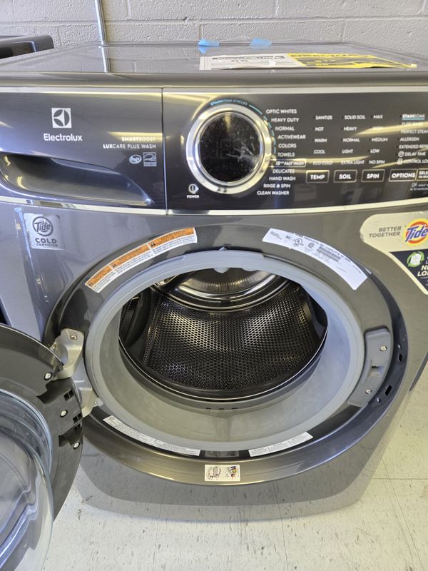 ELFW7637AT ELECTROLUX 600 SERIES WASHER, 27" FRONTLOAD, 4.5cu.ft., TITANIUM, H 38" W 27" D 32"