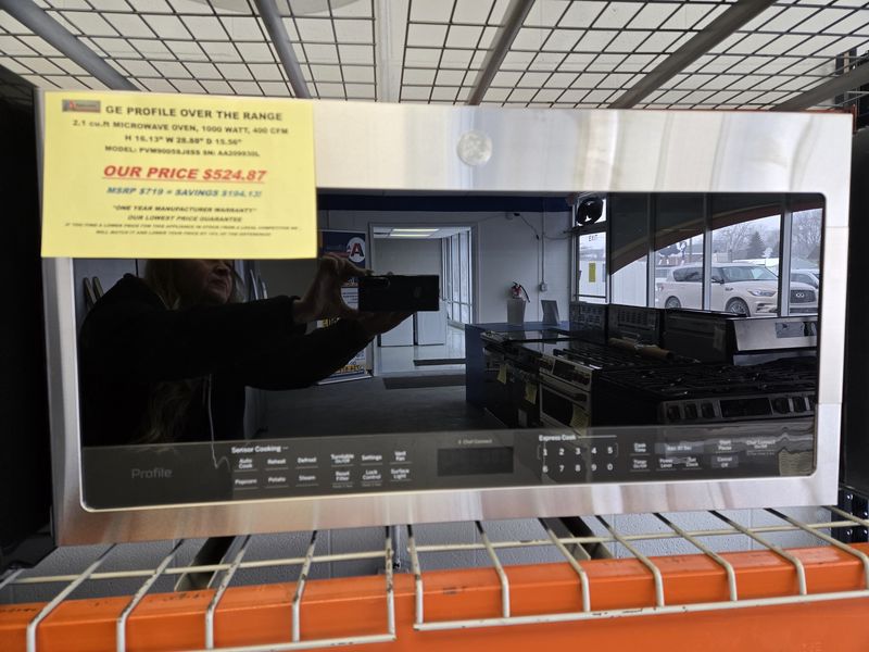 PVM9005SJ8SS GE PROFILE OVER THE RANGE, 2.1 cu.ft. MICROWAVE OVEN, 1000 WATT, 400 CFM, H 16.13 W 29.88 D 15.56