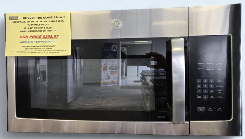 JNM3163RJ6SS GE OVER THE RANGE MICROWAVE 1.6  cu.ft. RECIRCULATING VENTING, 950 WATTS, TURNTABLE ON/OFF H 16.44 W  29.88 D 15.88