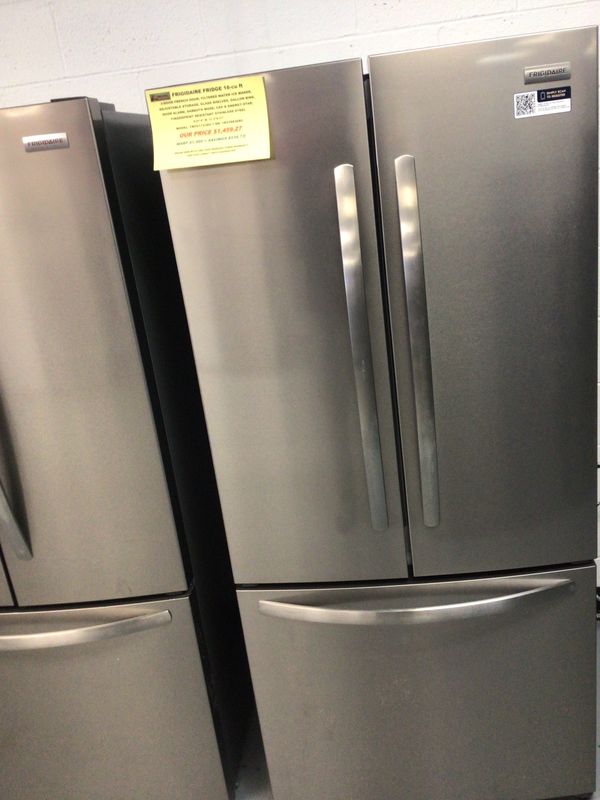 FRFG1723AV-1 FRIGIDAIRE FRIDGE 18-cu ft 3-DOOR FRENCH DOOR, FILTERED WATER ICE MAKER, ADJUSTABLE STORAGE, GLASS SHELVES, SABBOTH MODE, CSA &amp; ENERGY STAR, H.67.9" W. 31.3"D.31"