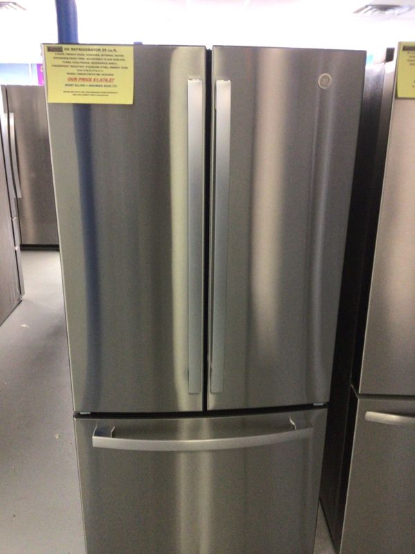 GNE25JYKFFS GE REFRIGERATOR 25 cu.ft. 3-DOOR FRENCH DOOR, ICEMAKER, INTERNAL WATER DISPENSER,TURBO COOL/FREEZE, FROST FREE, ADJUSTABLE GLASS SHELVES, FINGERPRINT RESISTANT STAINLESS STEEL, ENERGY STAR