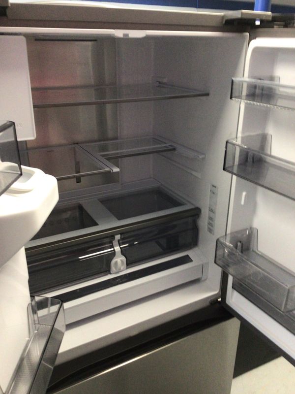 RF27CG5400SR SAMSUNG REFRIGERATOR 26 cu.ft. 3-DOOR FRENCH DOOR, SMART COMPATIBLE ENERGY (ALEXA TOO!), TRIPLE ICEMAKER, WATER &amp; ICE DISPENSER,  FROST FREE, SPILL PROOF GLASS SHELVES, ENERGY STAR, ADA C