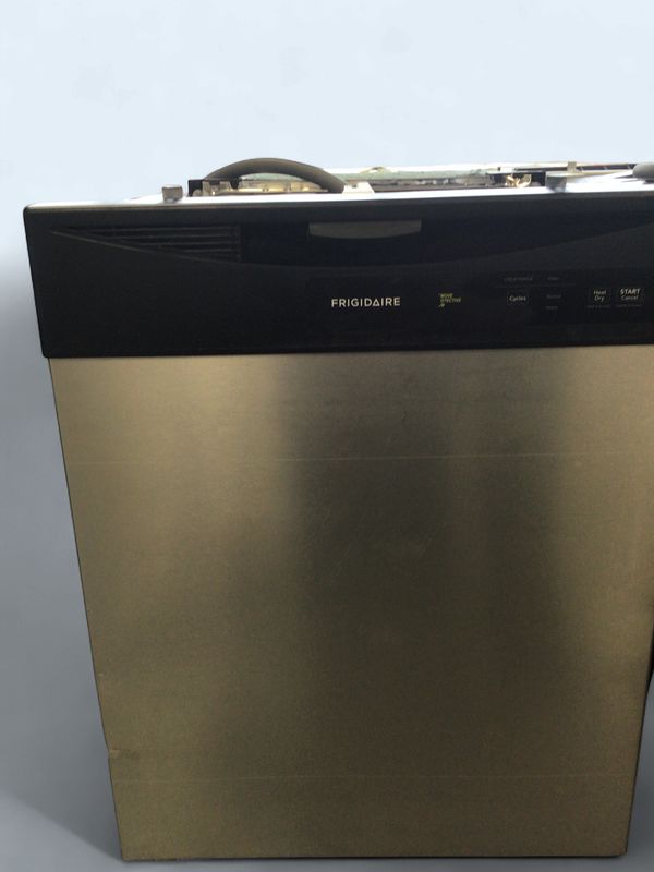 FDPC4221AS-3 Frigidaire Smart 24" Front Control Built-in Dishwasher, 62 dBA, 5 Level Wash System, Energy Saver Dry Option, Adjustable Height, Stainless Steel