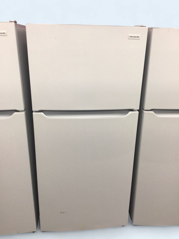 FFHT1835VW-5 Frigidaire Fridge, 18.3 cu. ft. Top Mount, Garage Ready,EvenTemp Cooling, Frost Free, Flexible Storage, Glass Shelving, Ice-Maker Ready, Energy Star, White, H.66.38" W.30" D.30.38"