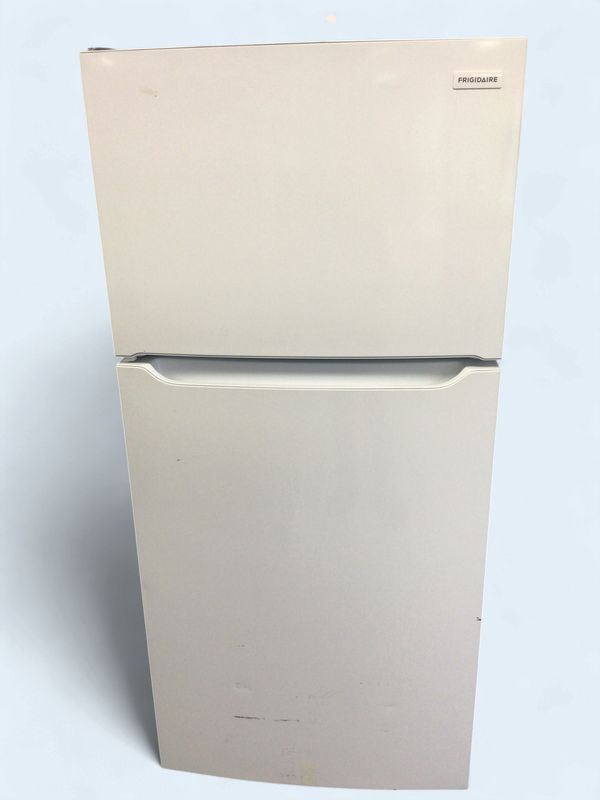 FFHT1835VW-6 Frigidaire Fridge, 18.3 cu. ft. Top Mount, Garage Ready,EvenTemp Cooling, Frost Free, Flexible Storage, Glass Shelving, Ice-Maker Ready, Energy Star, White, H.66.38" W.30" D.30.38"
