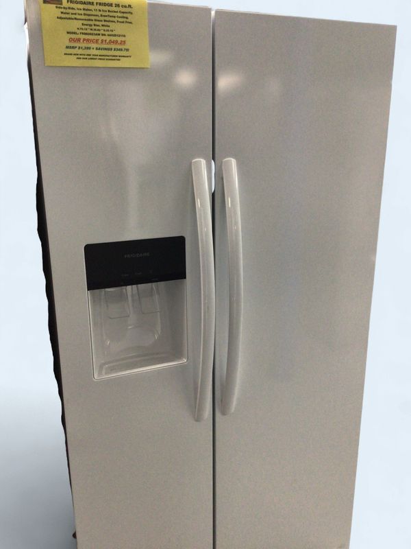 FRSS2623AW Frigidaire Fridge 26 cu ft  Side-by-Side, Ice Maker, 11 lb Ice Bucket Capacity,Water and Ice Dispenser, EvenTemp Cooling, Adjustable/Removeable Glass Shelves, Frost Free, Energy Star, White