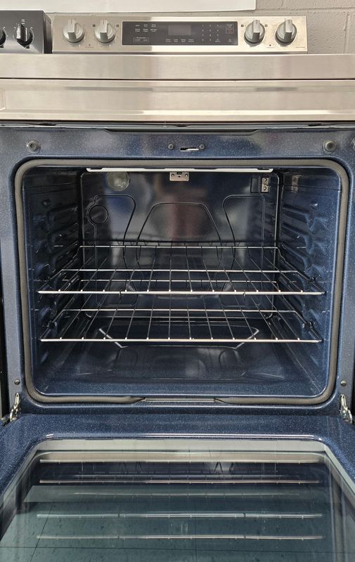 NE63A6311SS/AA Samsung Range Electric Freestanding Glass Top 5-Burner 6.3 cu.ft. WiFi &amp; Voice Control, Self &amp; Steam Clean, Stainless Steel, H.46.31"-47.1" W.29.94" D.28.69"