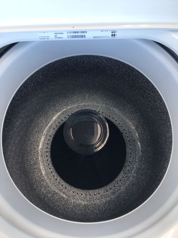 CAE2745FQ Whirlpool Washer 3.3 cu ft Commercial Top Load, Coin-Operated, 4 Cycles, Traditional Flex-Vane Agitator, Stainless Steel Tub, White H.44.5" W.27" D.26"