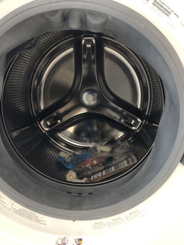 ELFW7537AW Electrolux Washer HE, 4.5 cu.ft. Stackable, 10 Cycles, Luxcare Plus, Pure Rinse, Perfect Steam. Add Garment, Auto Balance, Energy Star, White H.38" W.27" D.32"