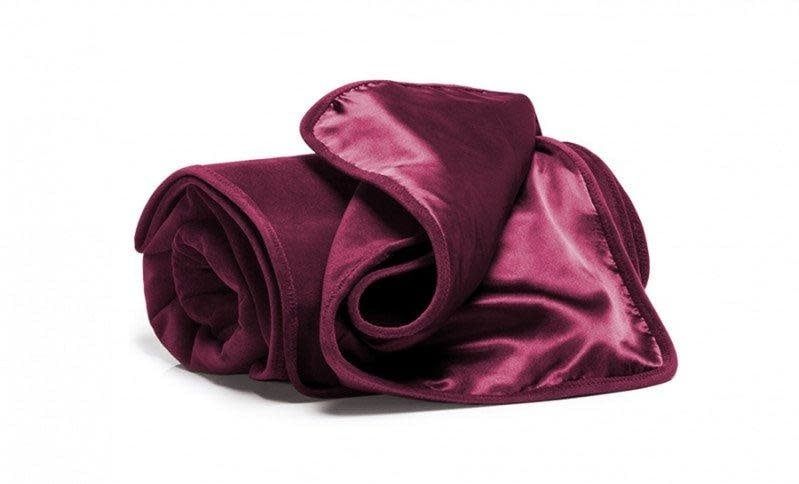 Fascinator Throw