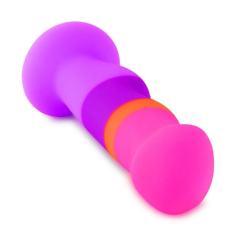 Avant 8" Dildo