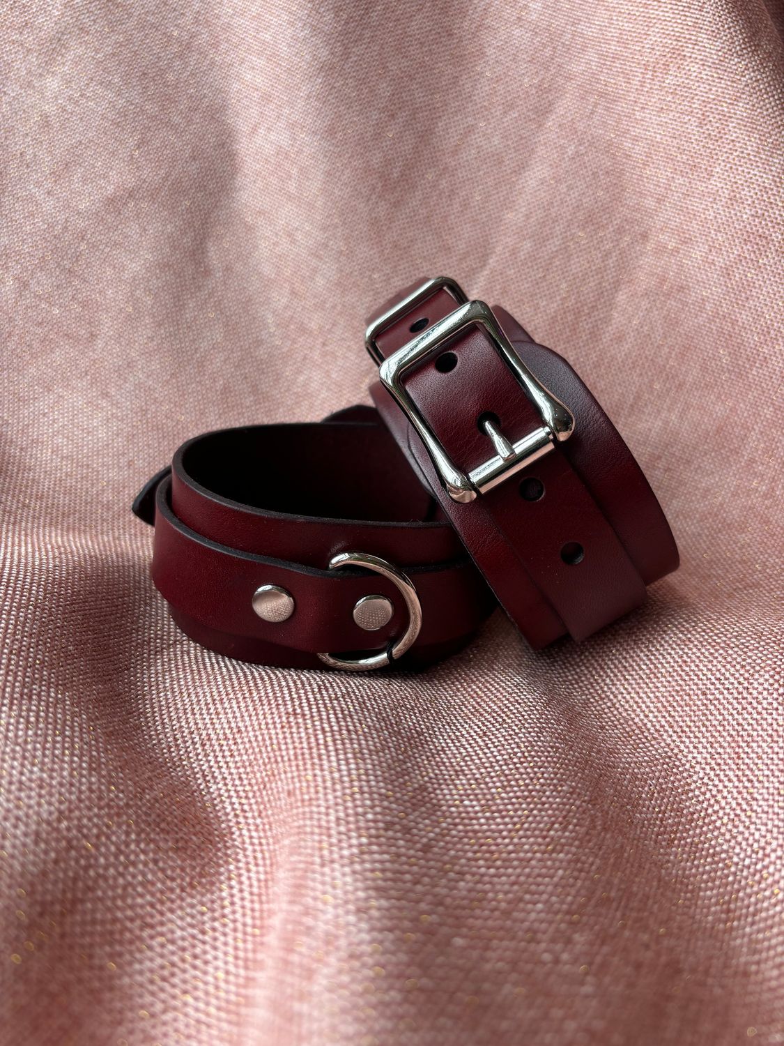 Apatico Bondage D-Ring Cuffs- Oxblood Leather