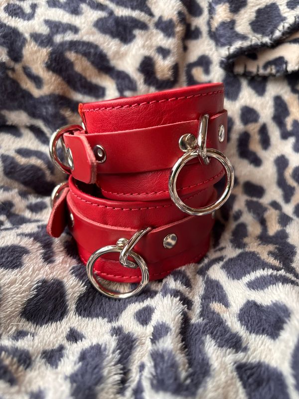 Luna Leather Lined Bondage Cuffs- Red