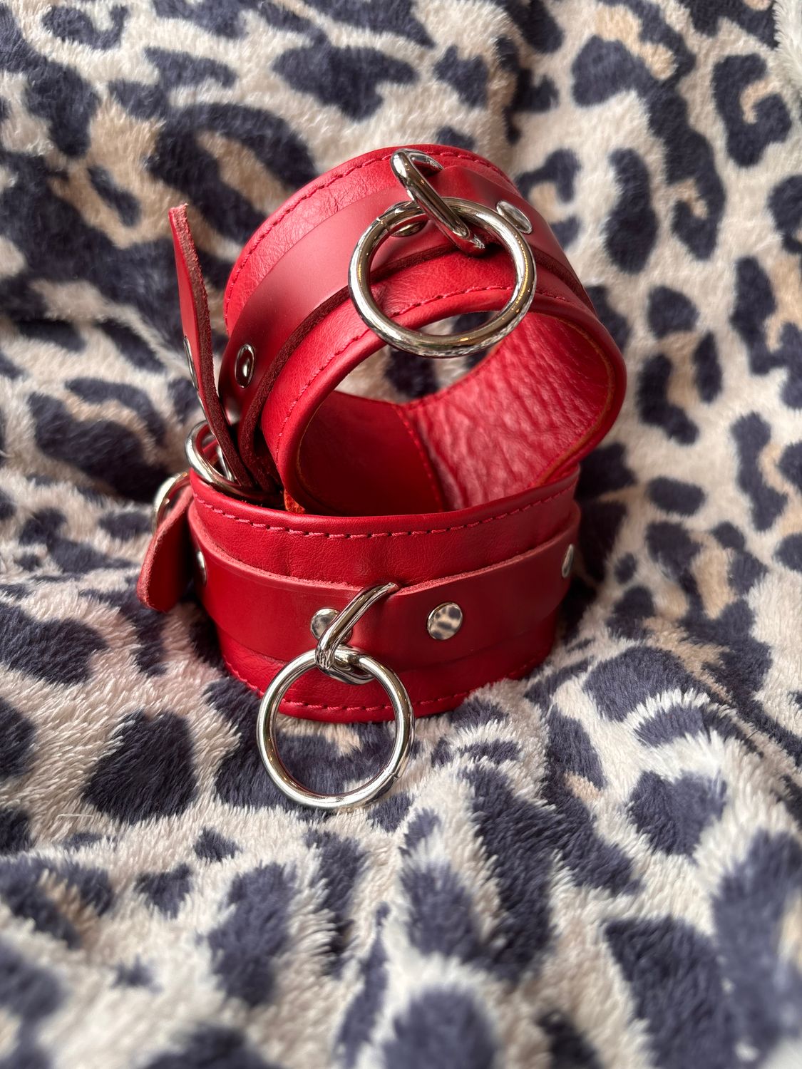 Luna Leather Lined Bondage Cuffs- Red