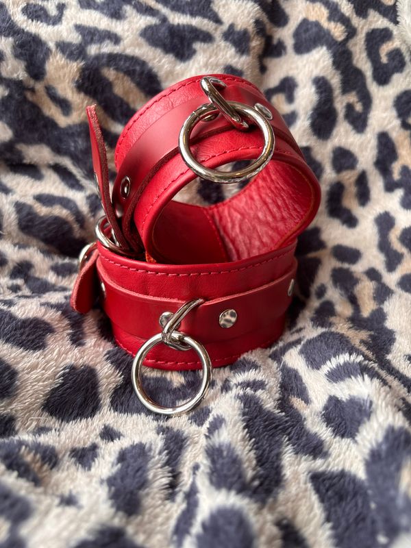 Luna Leather Lined Bondage Cuffs- Red