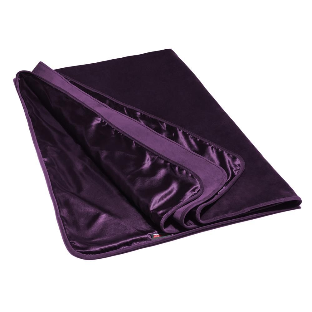 Fascinator Throw, Color: Aubergine