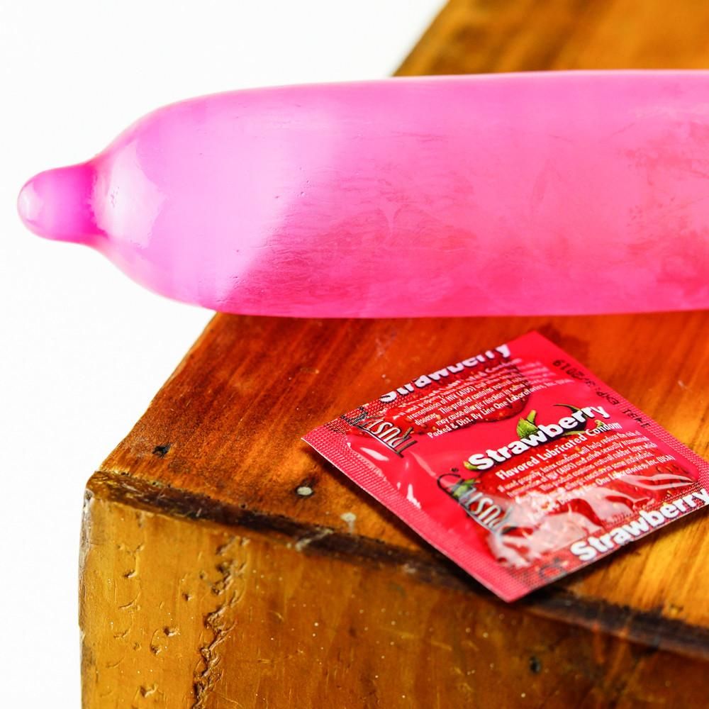 Flavored Condoms (bulk), Flavor: Strawberry