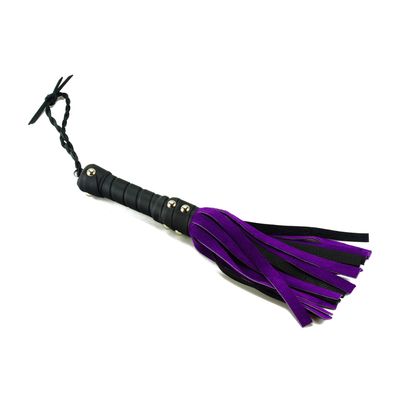 Handy Cowhide Flogger