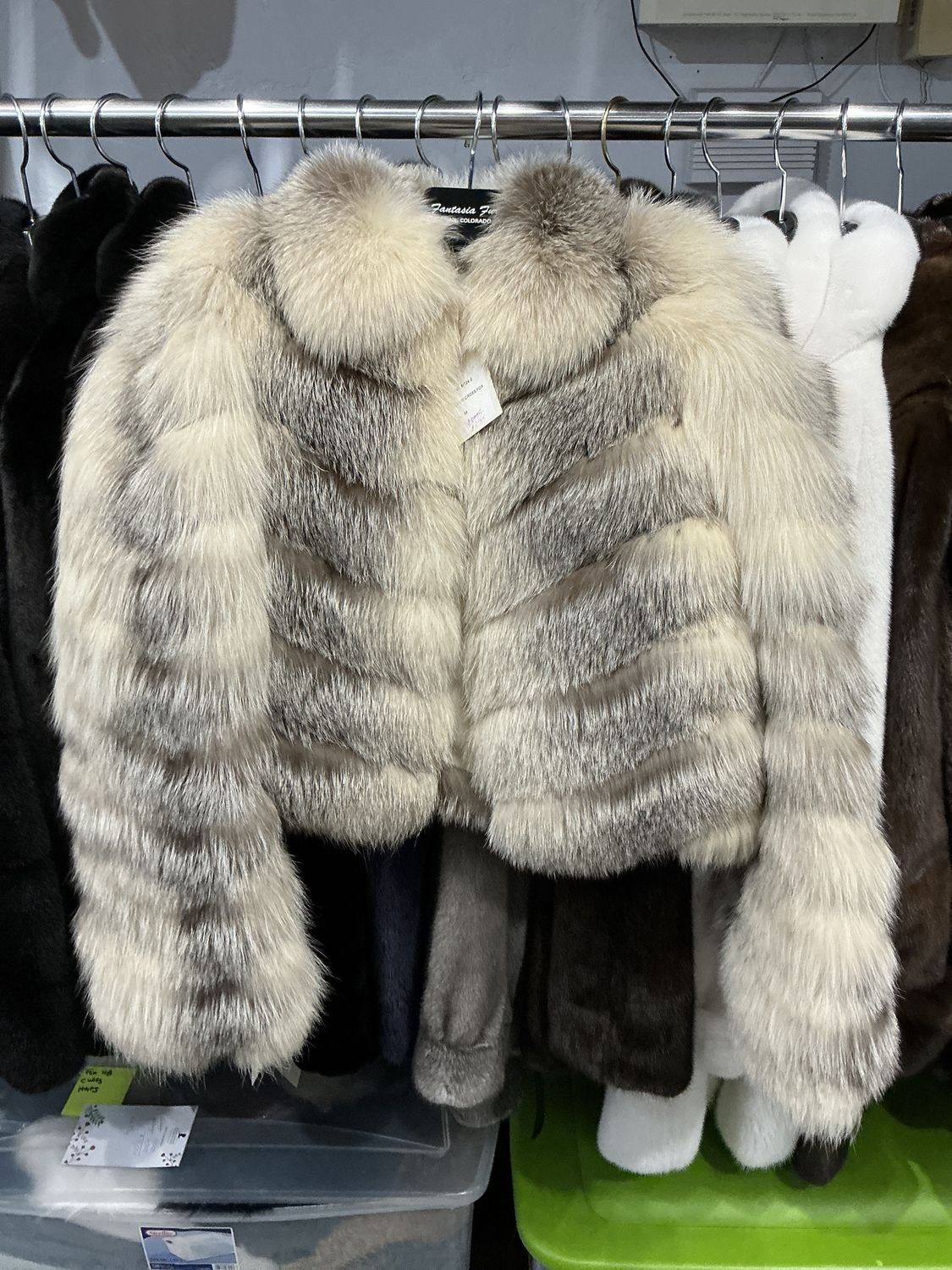 Women’s Dyed Cross Fox, Material: Norway / MT24-5, Size: Size M