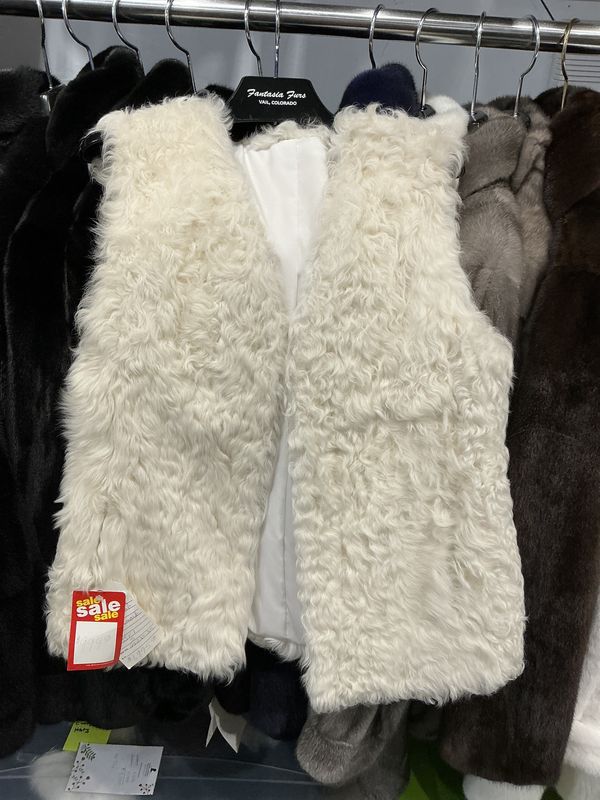 Dyed White Tibet Lamb Vest