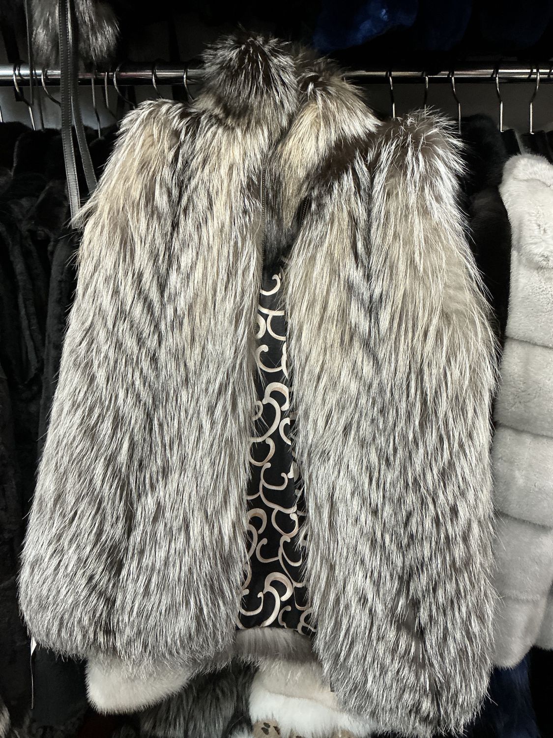 Dyed Golden Shadow Fox Vest, Material: Norway / 510 / 182426, Size: Size S