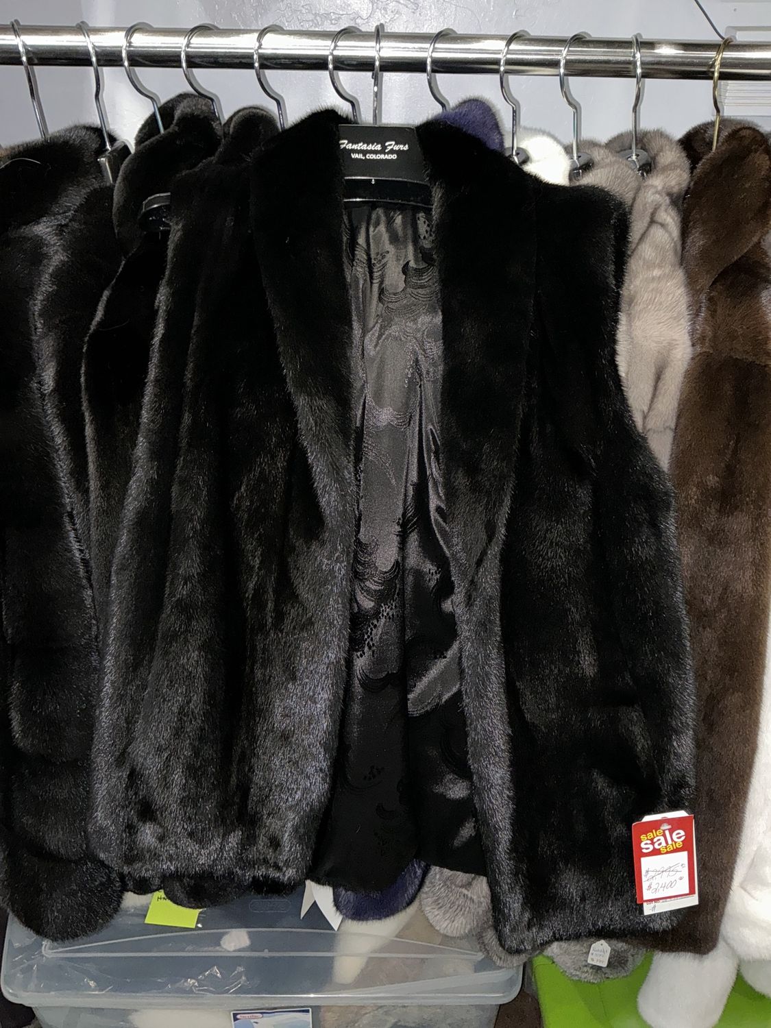 Dyed Ranch Mink Vest, Material: USA / 320 / 247130, Size: Size A