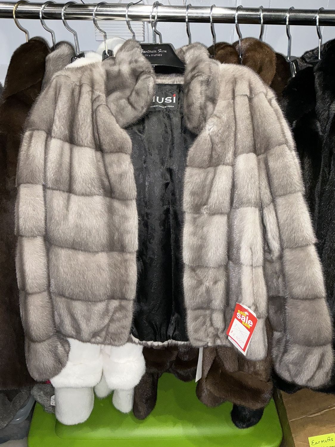 Blue Iris Mink, Material: Canada / Gigi / 3127742, Size: Size B