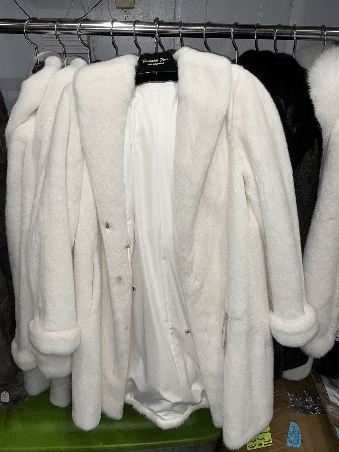 Women’s White Mink PK, Material: USA / F4066 / 5192962, Size: Size XXS