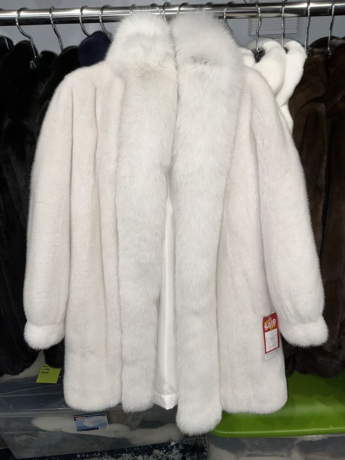 Women’s Mink and Fox Reversible, Color: White, Material: USA - Norway / 2204 / 317740, Size: Size -A