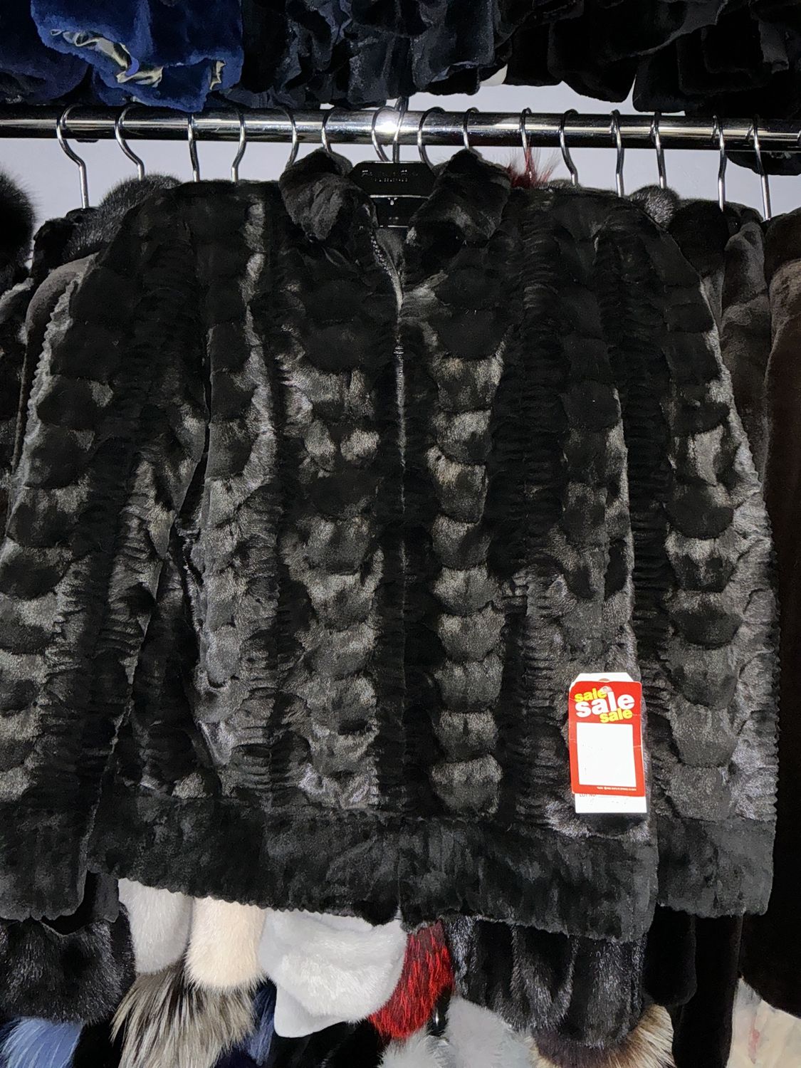 Women’s Dyed Black Sheared Mink, Material: Greece / 222 / 845198, Size: Size C