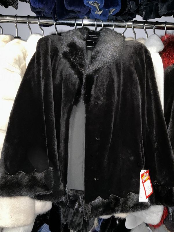 Women’s Dyed Black Sheared &amp; LH Mink