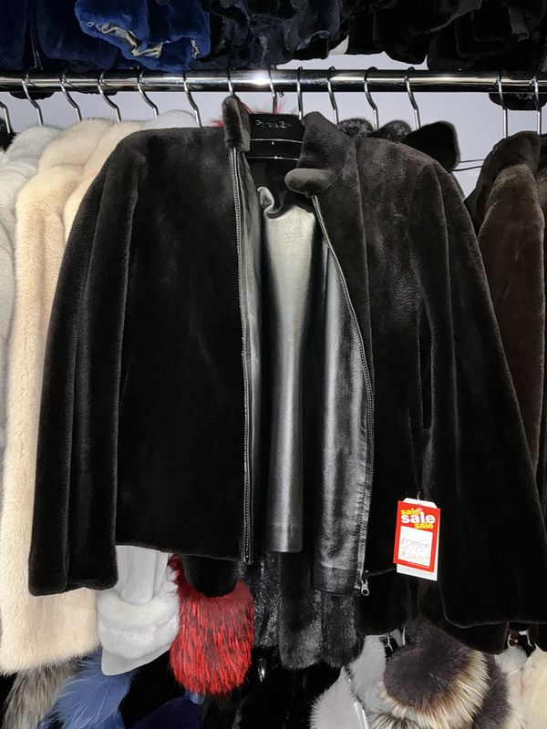 Dyed  Sheared Mink Reversible Leather Dyed  Sheared Mink Reversible Leather